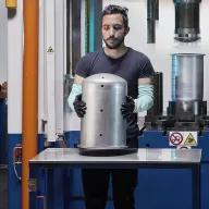 Minifaber führt Metallverarbeitungen sowohl in großen als auch in kleinen Mengen durch, alle werden intern mit höchster Präzision ausgeführt. Kontaktieren Sie uns sofort.