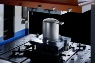 Wir stellen Dampfsterilisatoren unter Druck für medizinische Instrumente her, erhältlich in 17- und 22-Liter-Ausführungen. Hohe Qualität und Zuverlässigkeit garantiert.