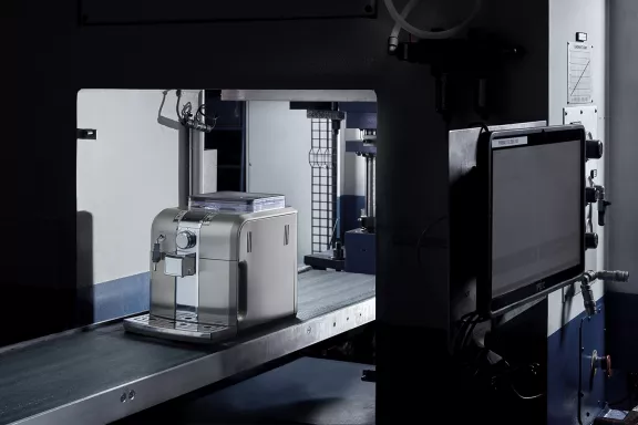 Minifaber, partenaire d'importantes entreprises leaders dans le secteur des appareils domestiques et professionnels, réalise des travaux simples et des produits complexes en métal.