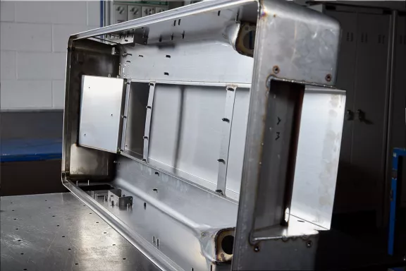 Découvrez nos solutions innovantes pour la fabrication de produits pour bornes de recharge EV et stérilisateurs. Qualité et technologie avancée pour chaque besoin.