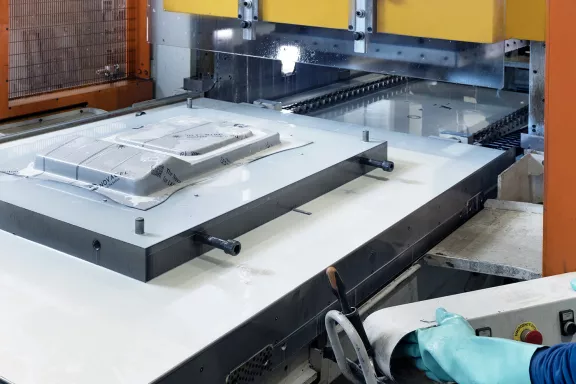Discover everything about hydroforming, Minifaber's innovative solution: advantages, sheet metal use, and specific applications for aluminum and stainless steel.