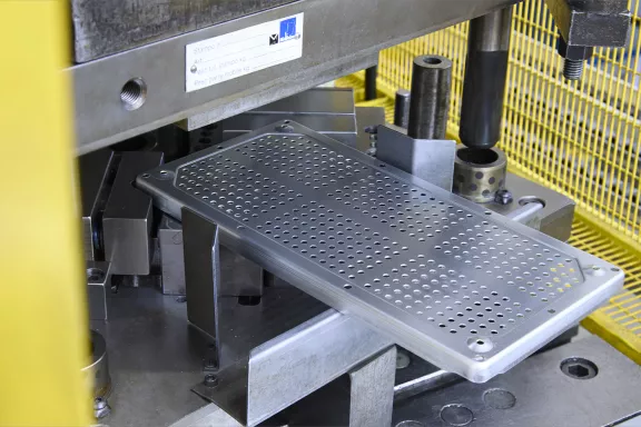 Since 1960, Minifaber has been stamping iron, aluminum, copper, brass, stainless steel, and special alloy sheets. Discover our metal stamping services.