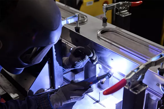 We perform sheet metal welding using advanced technologies: laser, TIG and MIG welding, resistance welding, projection welding, and robotic welding.