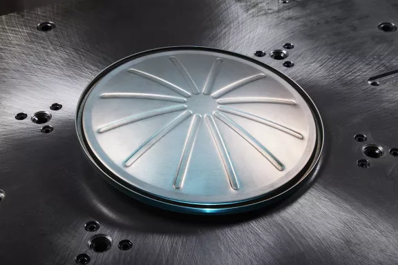 Realizziamo sterilizzatori a vapore - a pressione - per strumenti medicali, disponibili nei formati da 17 e 22 litri. Alta qualità e affidabilità garantite.