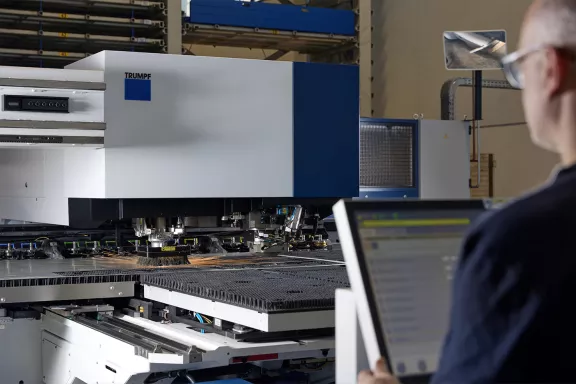 Taglio laser metallo, lavorazione Minifaber